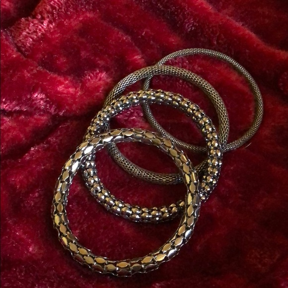 Bracelets - Picture 3 of 5